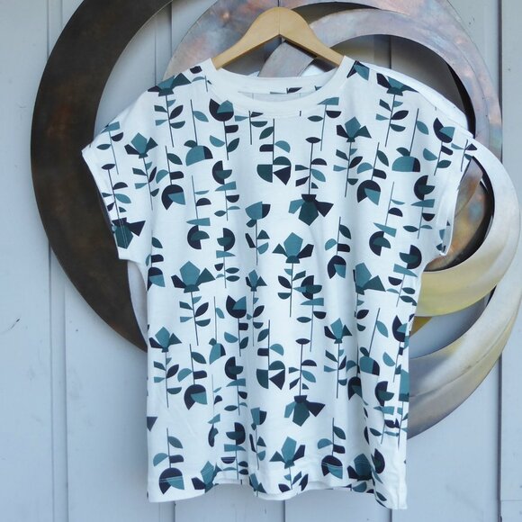 Graphic Tee - Picture 1 of 2